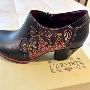 L'ATISTE Black Women's Leather Booties Size 37 (US 6.5 - 7)